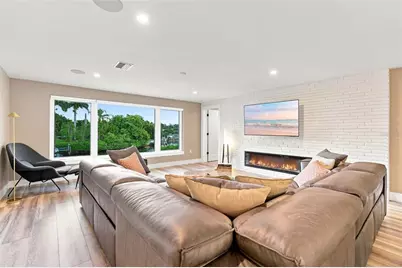 2303 Constitution Boulevard, Sarasota, FL 34231 - Photo 23