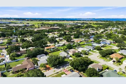 732 Plum Tree Lane, Sarasota, FL 34243 - Photo 77