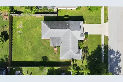 732 Plum Tree Lane, Sarasota, FL 34243 - Photo 5