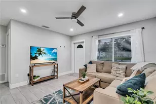 3231 New England St, Sarasota, FL 34231 - Photo 3