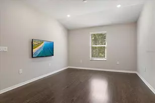 3000 Via Sienna Cir, Sarasota, FL 34243 - Photo 25