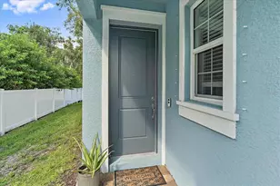 3000 Via Sienna Cir, Sarasota, FL 34243 - Photo 3