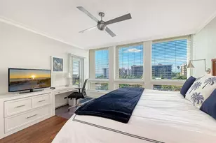 1075 Gulf of Mexico Dr, Longboat Key, FL 34228 - Photo 21