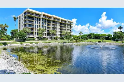 1075 Gulf Of Mexico Drive #303, Longboat Key, FL 34228 - Photo 45