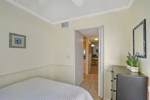 6157 Midnight Pass Rd, Sarasota, FL 34242 - Photo 23