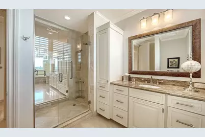 464 Golden Gate Point #702, Sarasota, FL 34236 - Photo 31
