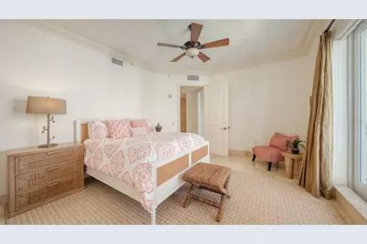464 Golden Gate Point #702, Sarasota, FL 34236 - Photo 33