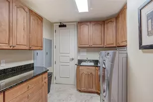 464 Golden Gate Point, Sarasota, FL 34236 - Photo 43