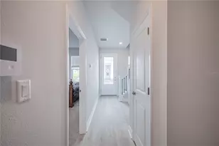 2400 Ezzell Ct, Sarasota, FL 34237 - Photo 23