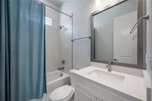 2400 Ezzell Ct, Sarasota, FL 34237 - Photo 13