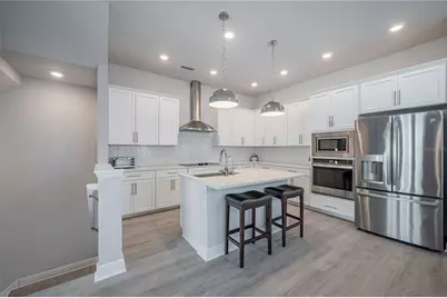 2400 Ezzell Court, Sarasota, FL 34237 - Photo 5