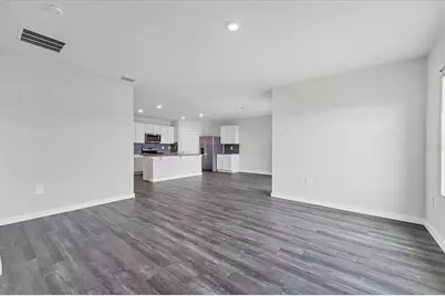 17218 Barnwood Place, Lakewood Ranch, FL 34211 - Photo 15