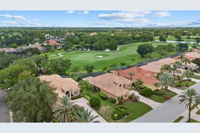 7058 Vilamoura Place, Lakewood Ranch, FL 34202 - Photo 27