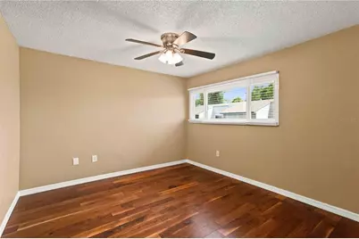 1006 Longfellow Court, Sarasota, FL 34243 - Photo 33