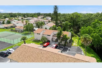 1006 Longfellow Court, Sarasota, FL 34243 - Photo 47