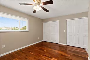 1006 Longfellow Ct, Sarasota, FL 34243 - Photo 29