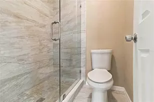 1006 Longfellow Ct, Sarasota, FL 34243 - Photo 35