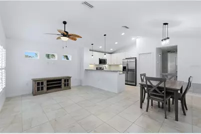 12610 Shimmering Oak Circle, Venice, FL 34293 - Photo 5