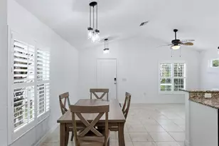 12610 Shimmering Oak Cir, Venice, FL 34293 - Photo 17