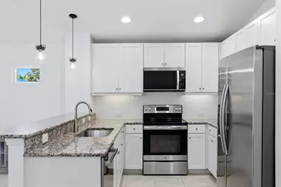 12610 Shimmering Oak Circle, Venice, FL 34293 - Photo 15