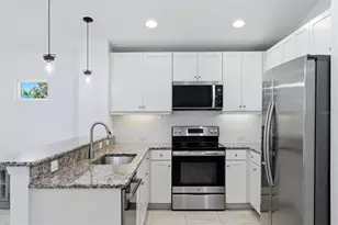 12610 Shimmering Oak Cir, Venice, FL 34293 - Photo 15