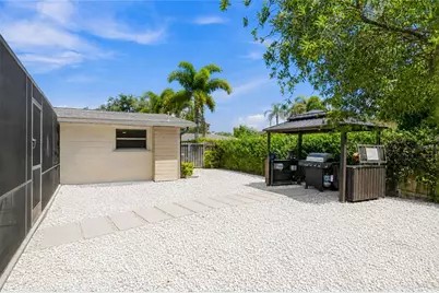 2560 Sunnyside Street, Sarasota, FL 34239 - Photo 35