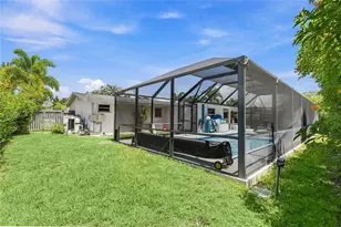 2560 Sunnyside St, Sarasota, FL 34239 - Photo 33