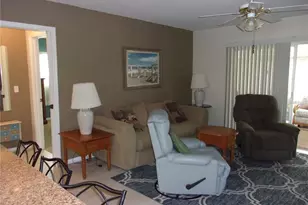 1814 Columbine Pl, Sun City Center, FL 33573 - Photo 9