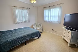 329 Glen Oak Rd, Venice, FL 34293 - Photo 11