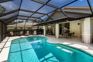 7326 Eleanor Cir, Sarasota, FL 34243 - Photo 35