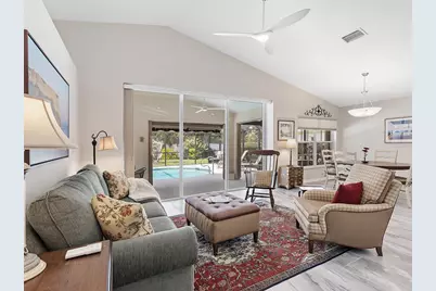 7326 Eleanor Circle, Sarasota, FL 34243 - Photo 9