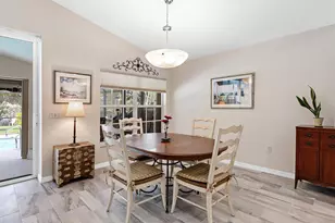 7326 Eleanor Cir, Sarasota, FL 34243 - Photo 15