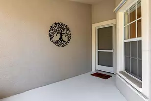 7326 Eleanor Cir, Sarasota, FL 34243 - Photo 5