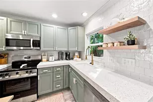 205 82nd St, Holmes Beach, FL 34217 - Photo 15