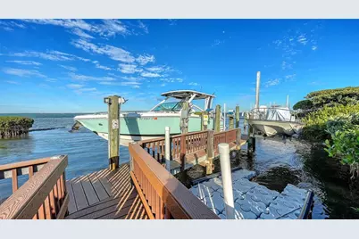 3530 Mistletoe Lane, Longboat Key, FL 34228 - Photo 17