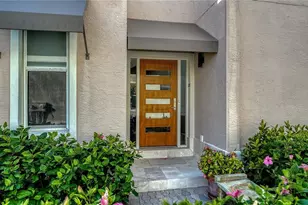 3530 Mistletoe Ln, Longboat Key, FL 34228 - Photo 3