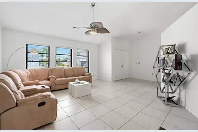 4523 4th Avenue NE, Bradenton, FL 34208 - Photo 9