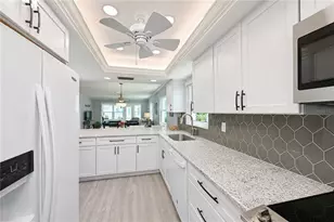 9411 Concord Cir, Bradenton, FL 34210 - Photo 13
