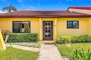 1229 58th St W, Bradenton, FL 34209 - Photo 3
