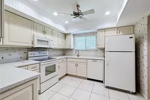 1229 58th St W, Bradenton, FL 34209 - Photo 9