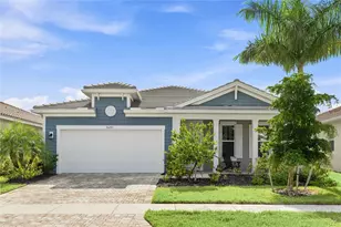 20285 Symphony Pl, Venice, FL 34293 - Photo 3