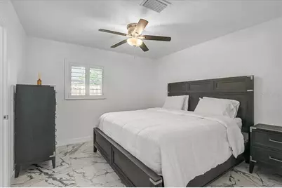 2347 Tangerine Drive, Sarasota, FL 34239 - Photo 15