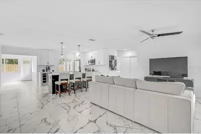 2347 Tangerine Drive, Sarasota, FL 34239 - Photo 7