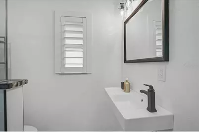 2347 Tangerine Drive, Sarasota, FL 34239 - Photo 17