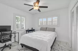 2347 Tangerine Dr, Sarasota, FL 34239 - Photo 25