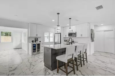 2347 Tangerine Drive, Sarasota, FL 34239 - Photo 11