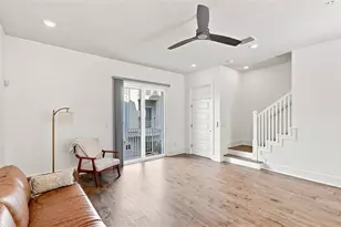 516 Laurel Pk Dr, Sarasota, FL 34236 - Photo 25