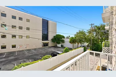 516 Laurel Park Drive, Sarasota, FL 34236 - Photo 17