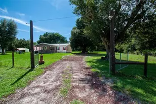 2487 NW Howard Ave, Arcadia, FL 34266 - Photo 15