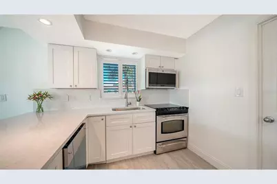4750 Gulf Of Mexico Drive #Villa 8, Longboat Key, FL 34228 - Photo 15